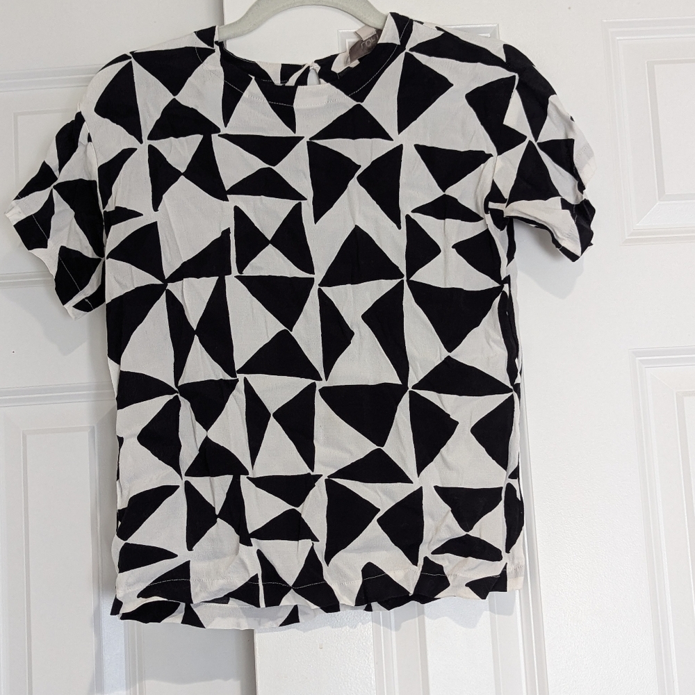 Geometric-print short sleeve blose